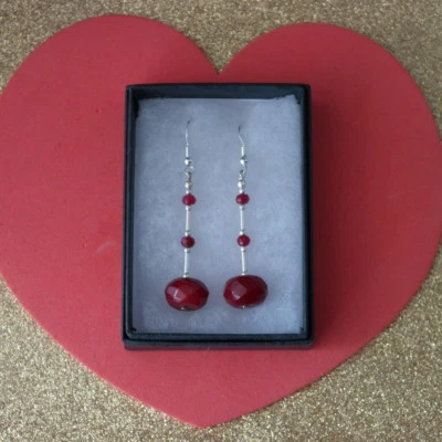 Bella Orecchini Con Sfaccettato Indiano Rubino 6.5 Gr. 4.5 Cm. Lungo + Ami IN - Immagine 1 di 4