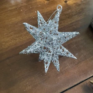 PIER ONE Christmas Ornament 5”star 3 dimensional wire wrapped w/Silver glitter - Picture 1 of 10