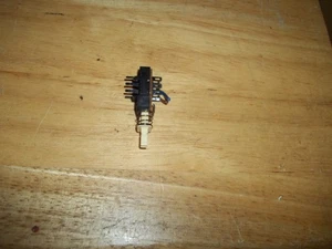 Interruptor de silenciamiento FM receptor Marantz 4230 - Imagen 1 de 2