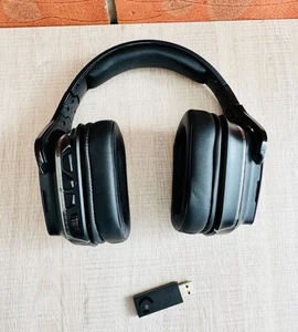 Logitech G935 Bezprzewodowy zestaw słuchawkowy do gier przestrzennych 7.1 do PC, PS5/4, Xbox-Black - Zdjęcie 1 z 5