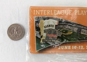 2005 SGA Interleague vs Indians Pin & Card SGA San Francisco Giants - Picture 1 of 7