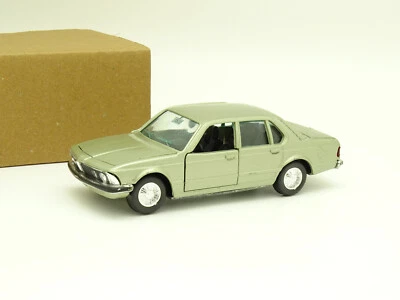 Gama SB 1/43 - BMW 728 733 E23 Verte Métal - Photo 1/2