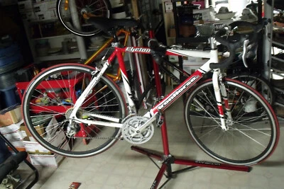 VINTAGE IRON HORSE CYCLONE 56CM MEN'S RACING BIKE - Image 1 of 4