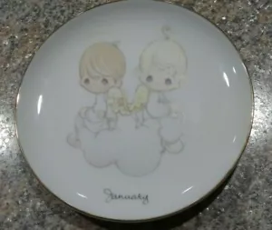 1983 Precious Moments Collectible Plate - January - Picture 1 of 4