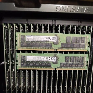 Samsung DDR4 32GB ECC REG RAM 2Rx4 Server Memory PC4-2933Y-RB2-12-DC1 - Picture 1 of 3