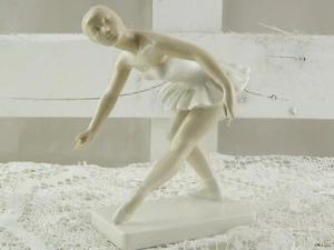 ANTICA RARA SCULTURA PORCELLANA ROYAL DUX BOHEMIA STATUINA BALLERINA DIFETTO - Picture 1 of 8