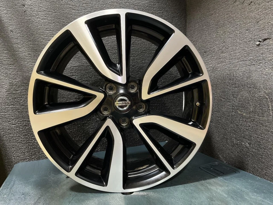 Wheel 19x7 Alloy 5 V Spoke Fits 17-20 ROGUE 1103995 - Image 1 of 1