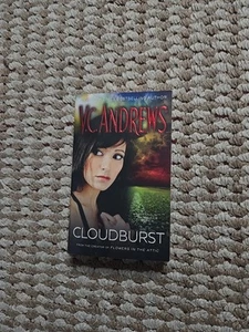Cloudburst V.C. Andrews Paperback Book Second in Series Bestselling Author - Foto 1 di 2