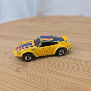 REDLINE! Hot Wheels 1975 Porsche Carrera P-911 Yellow Flying Colors Redlines 152 - Picture 1 of 6