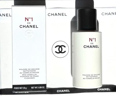 Chanel No.1 Red Camellia Powder-to-Foam Cleanser 25g - Bild 1 von 4