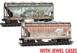 Micro Trains ~ N Scale ~ Chicago & North Western Hopper ~ Weathered ~ 98305084 - Picture 1 of 1