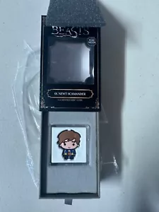 2021 Niue Animali Fantastici - Chibi - Newt Scamander 1 oz Argento Colorato Proof - Foto 1 di 2