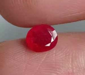 Pietra preziosa sciolta non riscaldata non riscaldata certificata rubino rosso naturale taglio ovale non trattata 0,93 ct - Foto 1 di 10