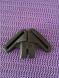 Baby Trend Car Seat Waist Clips Harness Black Replacement - Picture 1 of 2