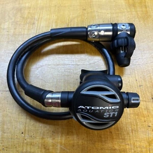 Regulador de buceo sellado Atomic Aquatics ST1 DIN - 03-0060-7P - acero inoxidable - Imagen 1 de 14
