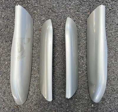 2002-2014 CADILLAC ESCALADE ESV OEM RACK DE TETO CONJUNTO DE 4 TAMPAS DE OURO - Imagem 1 de 2