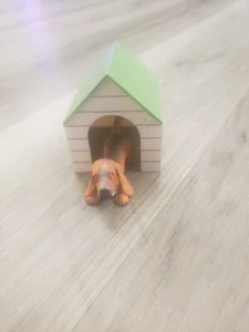 Lundby Dolls House miniature Pet Dog And Dog House - Picture 1 of 1