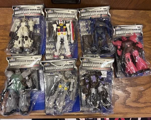 Mobile Suit Gundam Figuren (4") mit Ständer 7er Set Banpresto - Bild 1 von 2