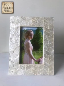 8,75 x6,75" Nicole Miller Home Elfenbein Perlglanz Bilderrahmen für 4 x 6" Foto - Bild 1 von 15