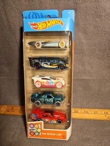 Hot Wheels Design Lab 5 Pack Mattel 2020 HW GTN34 Off Track New & Sealed - Picture 1 of 9