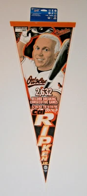 Banderín ORIOLES 1998 Cal Ripken 2632 juegos consecutivos Streak Limited Baltimore Foto 1 de 2