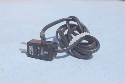VIVITAR - SB -1 - AC POWER SUPPLY - LIGHT FLASH  - TESTED - Image 1 of 3