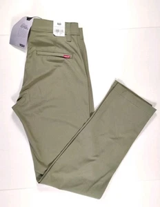 LEVI'S XX Chino - Nuovo con etichette - Pantalone uomo verde standard tecnico elasticizzato gamba affusolata - Tg 29x32 - Foto 1 di 15