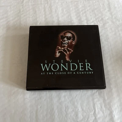 At The Close Of A Century [4 CD Box Set] audio cd Stevie Wonder No Booklet Inclu - Imagem 1 de 4