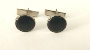 Gemelos Pioneer tono plata piedras sintéticas negras - Imagen 1 de 4