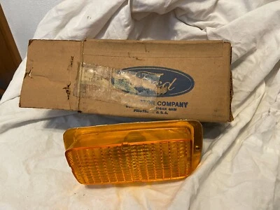 NOS 1975 D54Y-13201-B FORD MERCURY COMET LH PARKING LAMP LENS  - Image 1 of 4