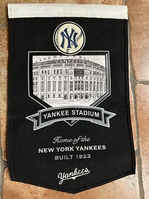 New York Yankees Black Wool Blend Winning Streak Sports Banner + Vintage Pennant - Image 1 of 4