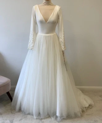 La Sposa Laurus Wedding Dress 12 White Crepe Tulle Sleeves Beaded Plunging V - Image 1 of 4