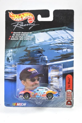 Kyle Petty #45 Hot Wheels Pontiac 2000 Hot Wheels Racing NASCAR 1/64 - Image 1 of 3