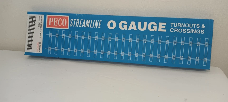 O gauge 7mm PECO Right Point Medium Radius Turnout R/H SL-E791 BH (Electrofrog) - Image 1 of 3