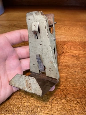 Vintage Klemme Iowa 1 “Runway” brand Mouse Trap Green Trapping - Image 1 of 4