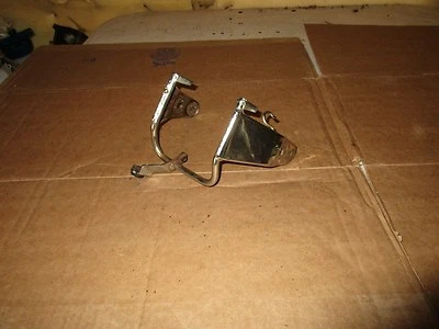 1981 年 81 82 93 雅马哈 Maxim XJ550 XJ 550 XJ550 车头灯耳朵 — 第 1/2 张图片