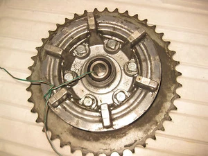 Suzuki 1979 GS1000 EN GS 1000 rear Wheel Rim Hub Sprocket - Picture 1 of 4