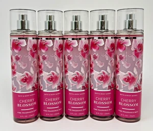 5 BATH & BODY WORKS FLOR DE CEREZO FRAGANCIA FINA SPRAY 8 OZ CIRUELA FRESIA - Imagen 1 de 5