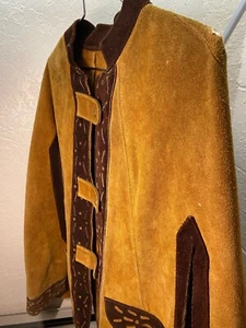 Vintage Heavy Suede Snap 70’s M/L Brown and Caramel Cape Poncho With Pockets - Picture 1 of 9