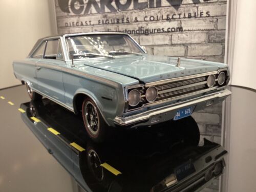 1:18 Highway 61, 1967 Plymouth Belvedere Silver on Blue Ma# 44