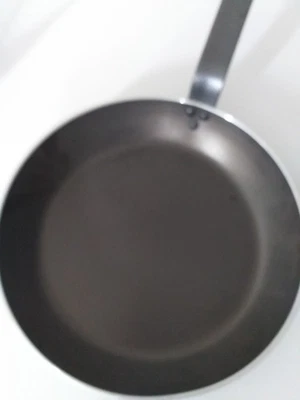 Poêle  BOURGEAT aluminium Diametre 32 cm neuve - Photo 1/3