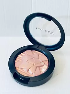 MAC Extra Dimension Skinfinish BEAMING BLUSH Travel size 0.17 oz New Without Box - Picture 1 of 2