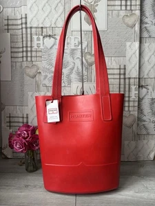 Hunter Red Rubber Tote Bag - Picture 1 of 11