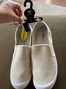 Ardene Women’s Comfort Beige Slide On Canvas Shoes. Size 10. New With Tags. - Picture 1 of 1