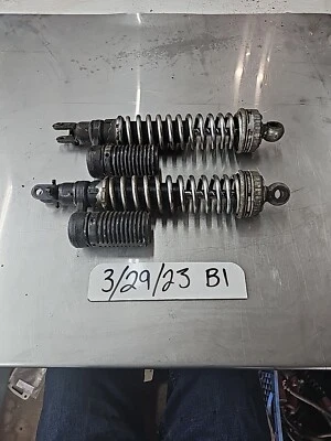 1981 年本田 CB 900 F 超级运动后减震 SHOWA 438 — 第 1/4 张图片