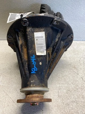 2003 Geo Tracker Rear Differential Carrier 4.88 Ratio Automatic 2.5L — 第 1/4 张图片