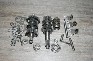1988 88-89 CR250R CR250 TRANSMISSION MAIN COUNTER SHAFT GEAR FORK DRUM SHIFT - Foto 1 di 12
