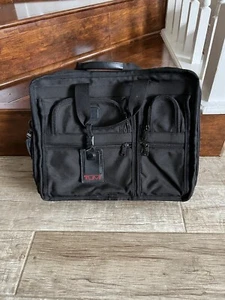 Tumi Black Nylon Briefcase Messenger Bag 206D3 Expand *No Shoulder Strap - Picture 1 of 15