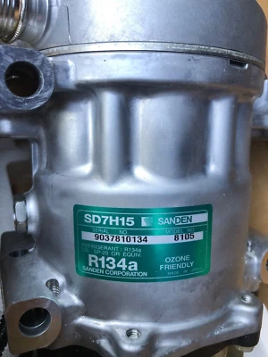 Genuine Sanden SD7H15 8105 12v AC Air Conditioning A/C Compressor NEW - Image 1 of 3