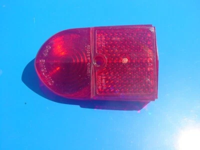 NOS Lucas Parte Inferior Derecha Lámpara Trasera Lente MGA 1600 MKII 1622 Luz Trasera Mini Elva Foto 1 de 4